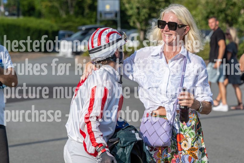 20250724-183155-DSC0560