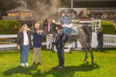 20251106-192541-DSC_0486