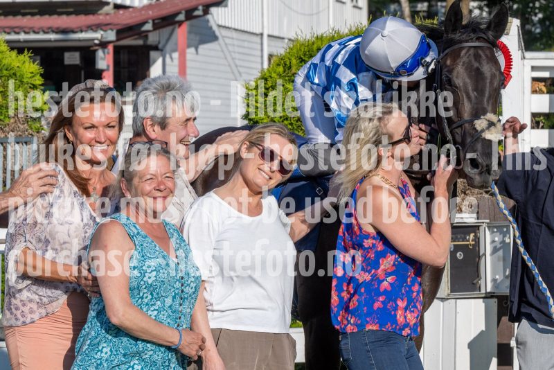 20250627-191638-DSC7331