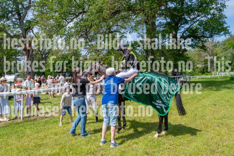 20250614-124940-DSC_2405