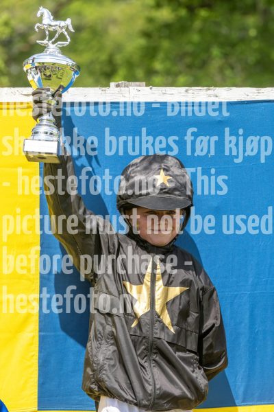 20250614-133250-DSC_9330
